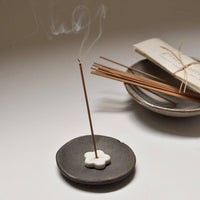 Aged Indian Sandalwood Incense Set l 30 sticks