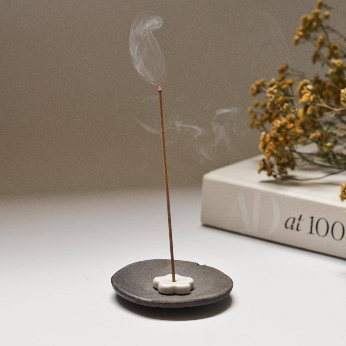 Aged Indian Sandalwood Incense Set l 30 sticks
