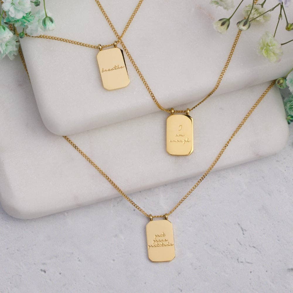 BREATHE 18k Gold Pendant Necklace