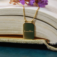 BREATHE 18k Gold Pendant Necklace