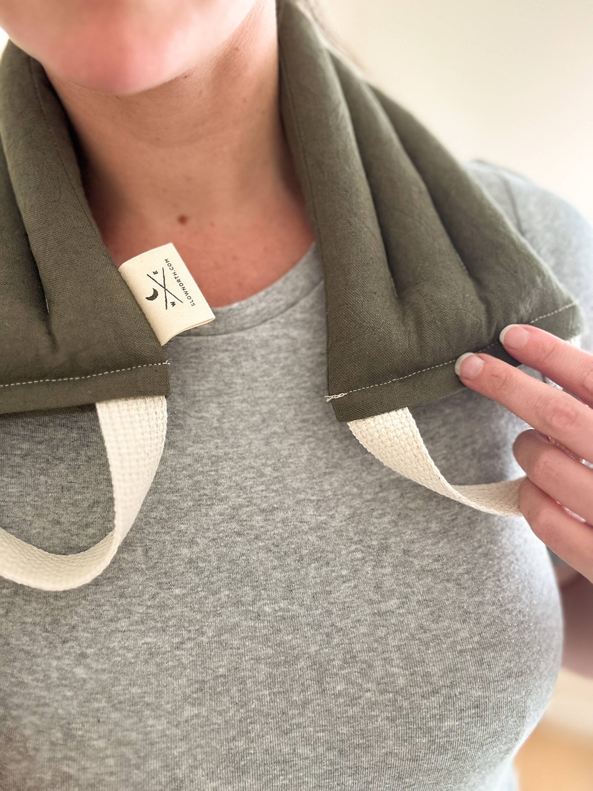 Neck Wrap Therapy Pack – Olive | Microwaveable Neck Pillow for Relaxation