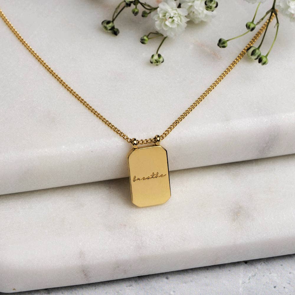 BREATHE 18k Gold Pendant Necklace